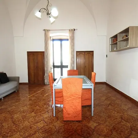 Holiday home Venerina Climatizzato Al Centro Del Paese Con Patio Esterno