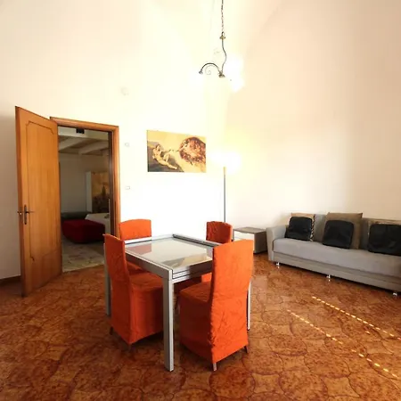 Venerina Climatizzato Al Centro Del Paese Con Patio Esterno *