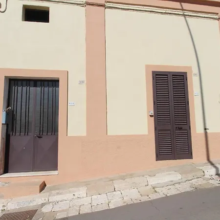 Venerina Climatizzato Al Centro Del Paese Con Patio Esterno * Ugento