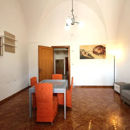 Venerina Climatizzato Al Centro Del Paese Con Patio Esterno
